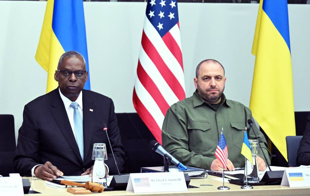 Bakan Güler NATO Karargahı'nda - Resim: 19